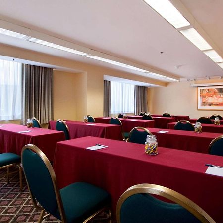 Homewood Suites By Hilton Falls Church Меррифилд Экстерьер фото